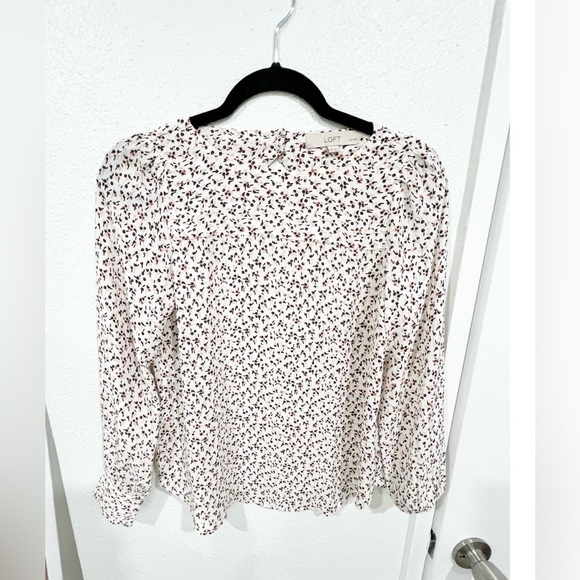 ⭐️Beautiful Ann Taylor floral blouse - XXSP❣️ - Picture 1 of 10